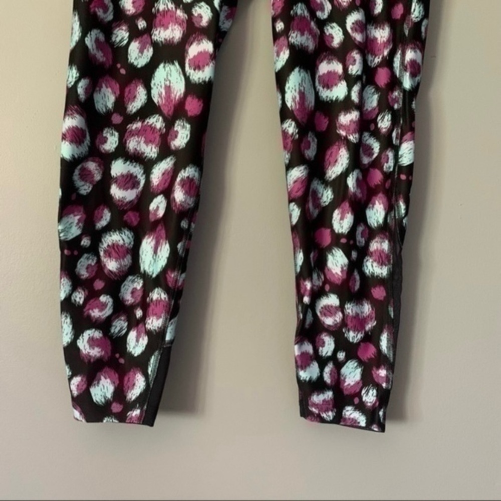 NWT. UNDER ARMOUR Girls’ Leggings - Picture 4 of 7